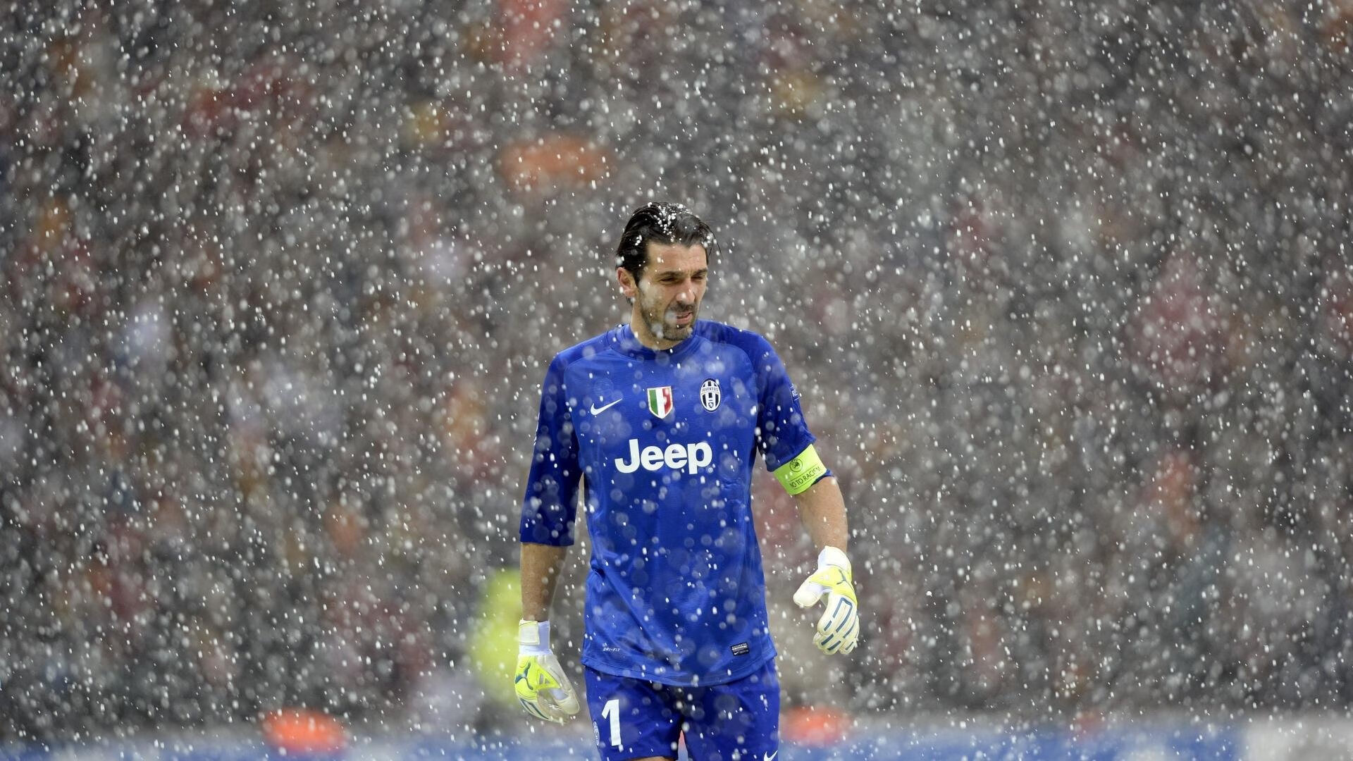 中国足球国家队守门员专项技术培训体系完善,中国足球运动员守门员